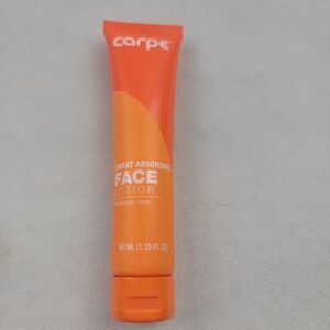 NWT Carpe sweat absorbing face lotion